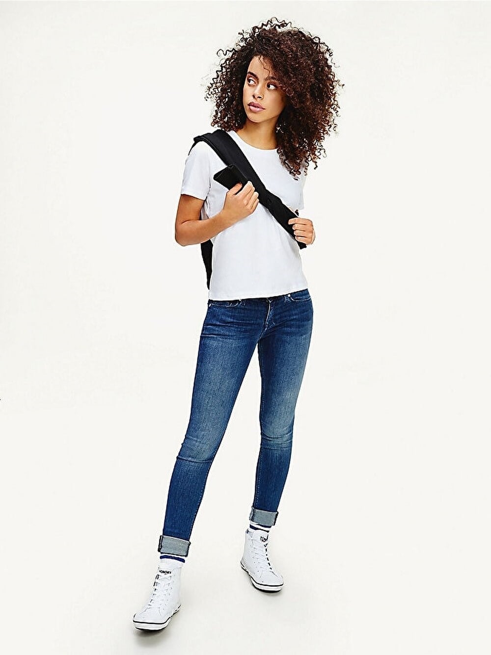 TOMMY HILFIGER KADIN T-SHIRT DW0DW09198-YBR