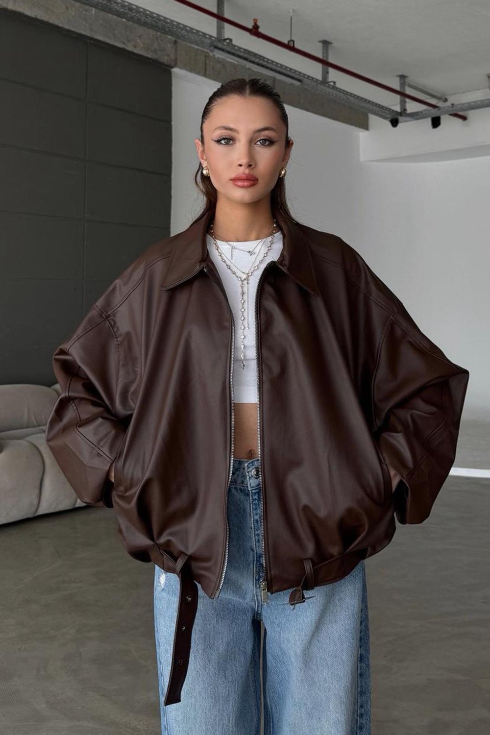 Kadın Oversize Deri Ceket– Oversize Relax Fit, Fermuarlı Kemer Detaylı Günlük Kadın Ceket Kahverengi