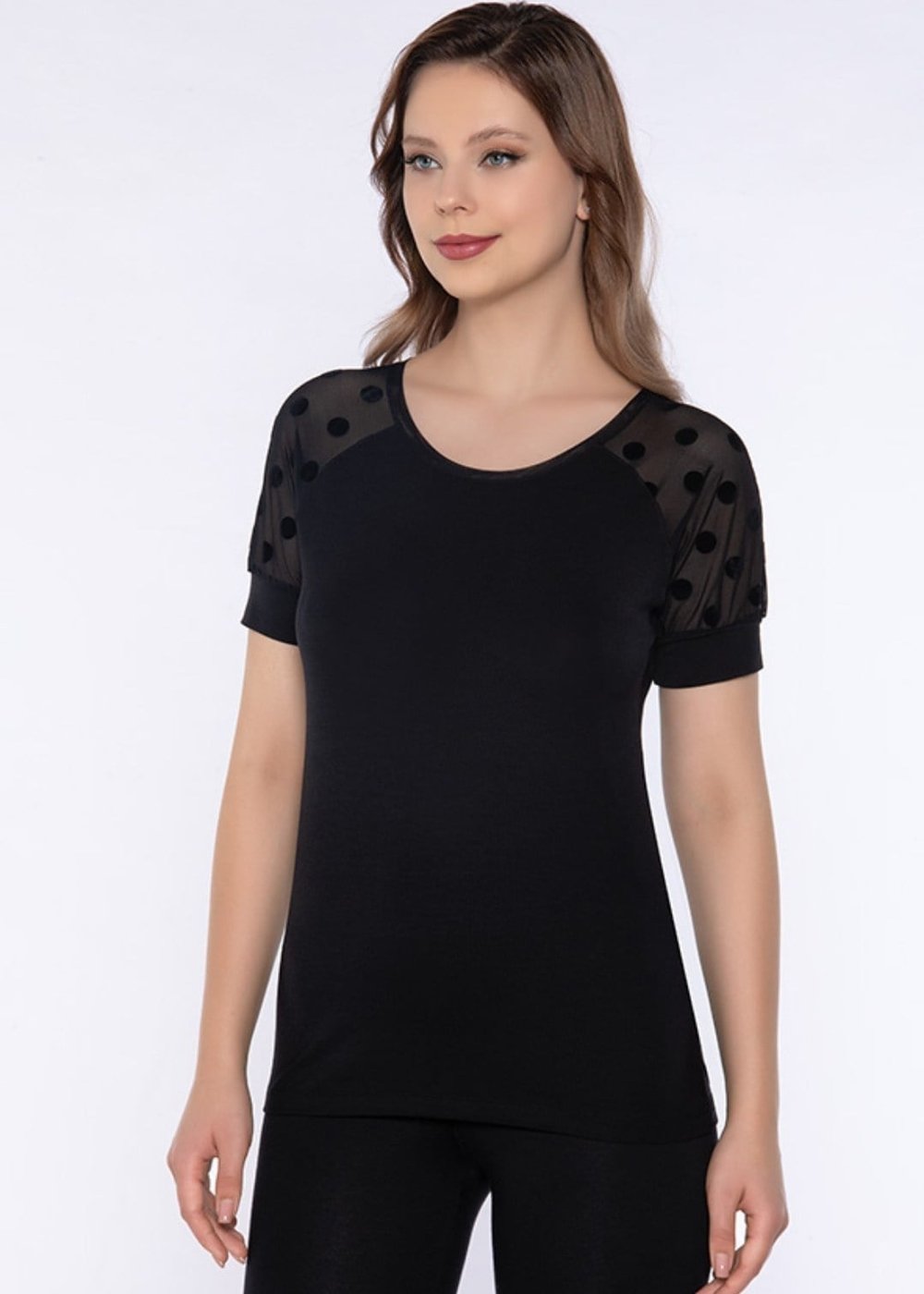 Slim Fit Kolları Manşetli, Puantiyeli Kadın T-shirt