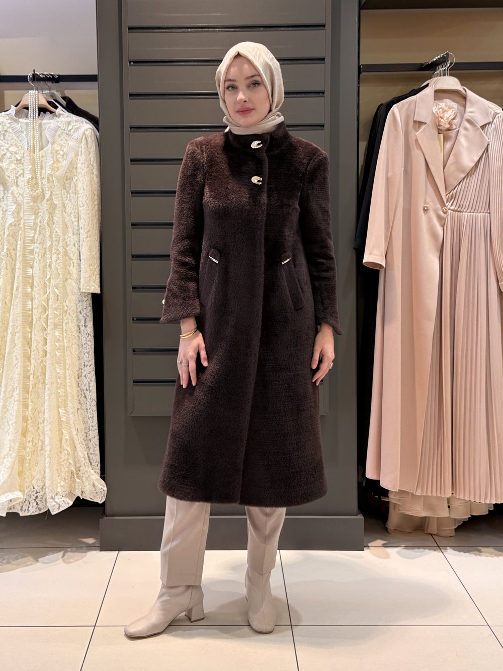 GOLD DETAYLI ANGORA KABAN KAHVE
