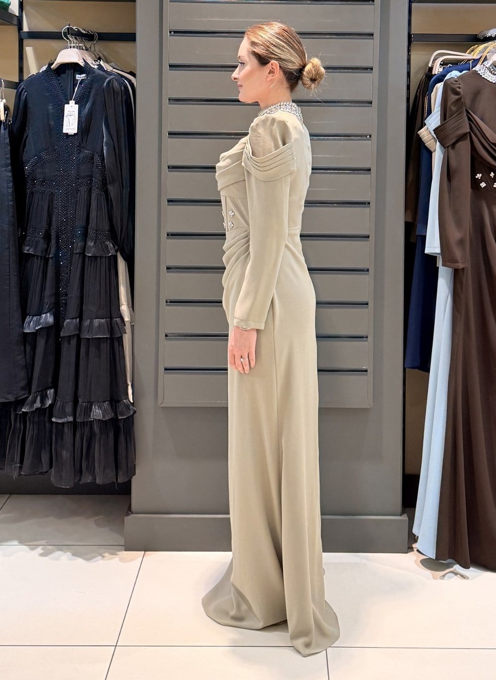 DRAPE DETAYLI ABİYE TAŞ