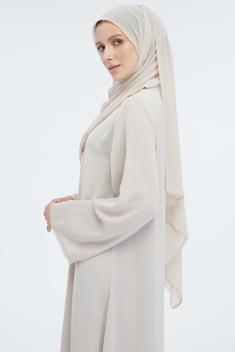 Bej abaya