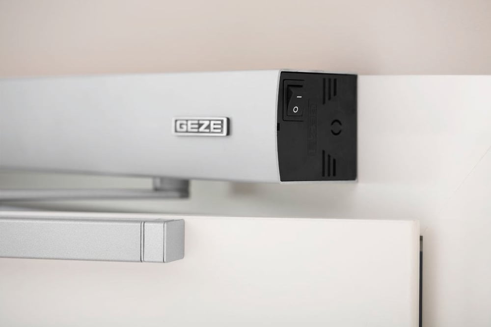 GEZE ECturn 131975 Otomatik Kapı Motoru | 125 kg