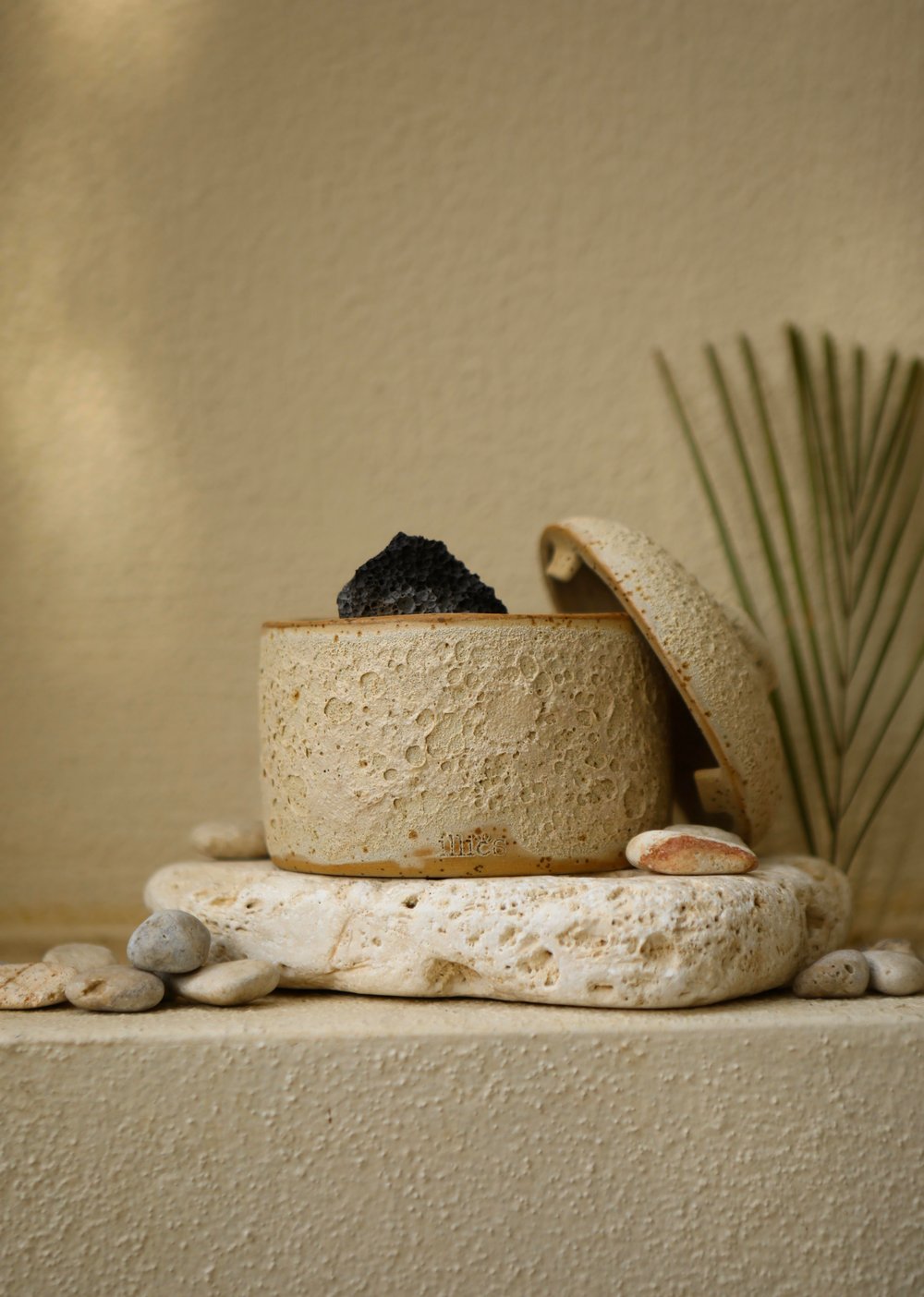 Lava Stone Mineral Diffuser Set- Bej