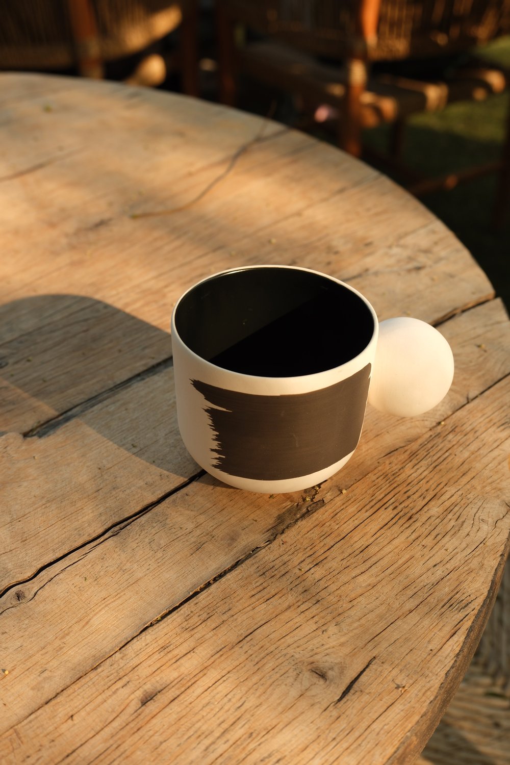 Qod Siyah Fırçalı Top MUG