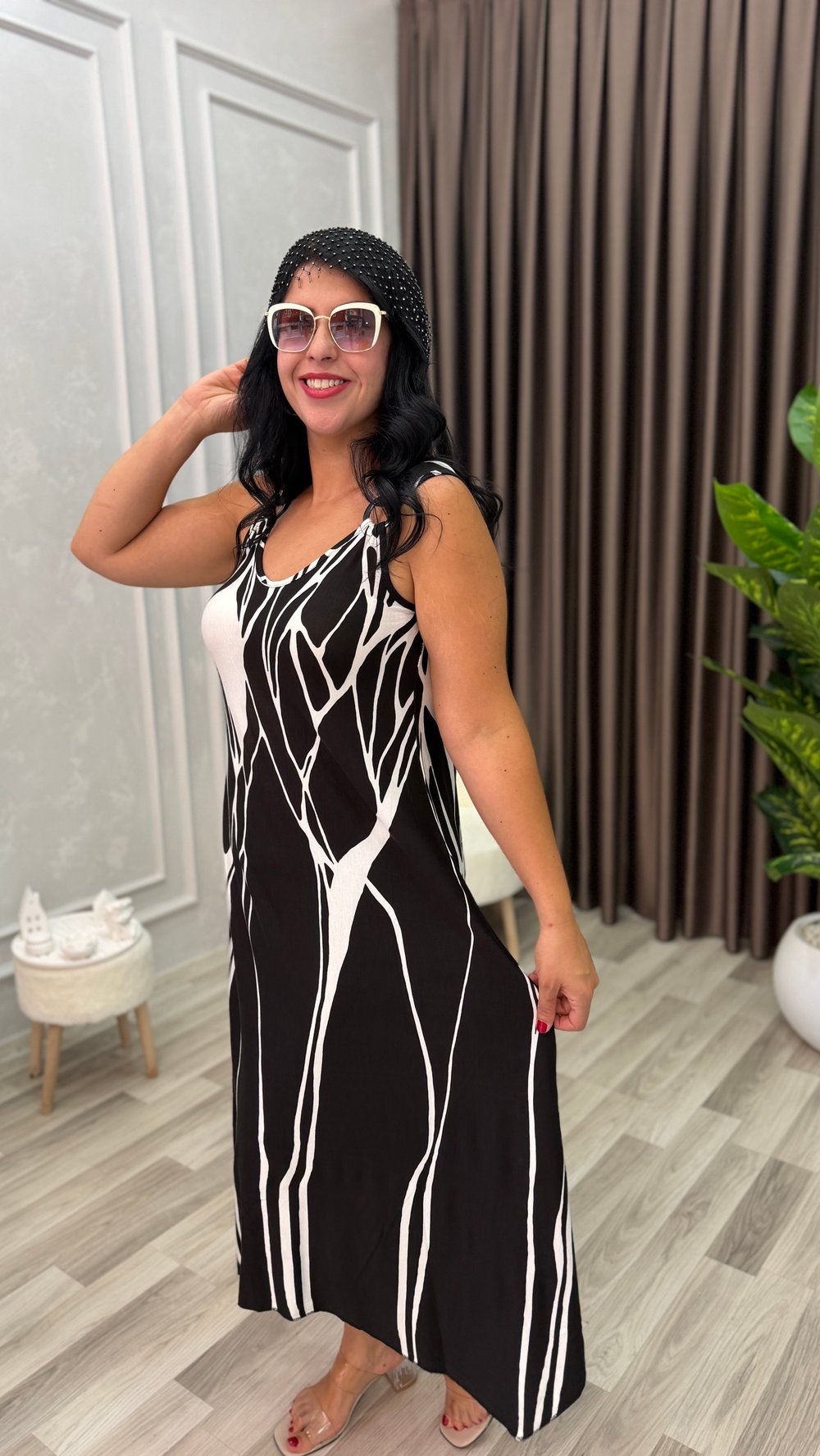 ARIA ASKILI ELBİSE SİYAH ZEMİN BEYAZ ASİMETRİK DESEN