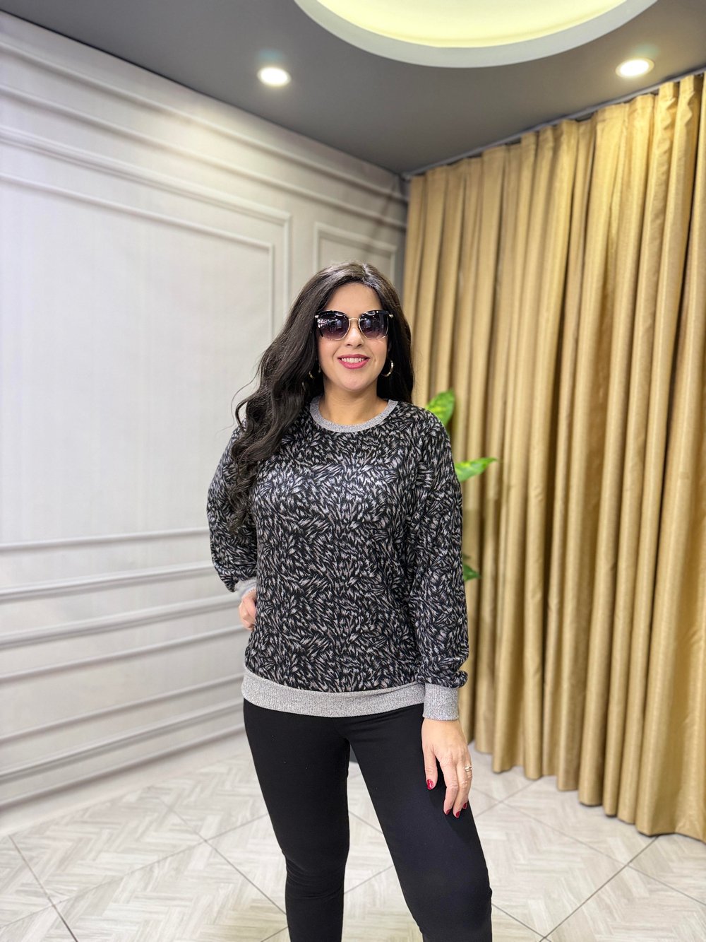ROYAL SHINE SİHİRLİ YAPRAK DESEN YUMOŞ SWEAT SİYAH