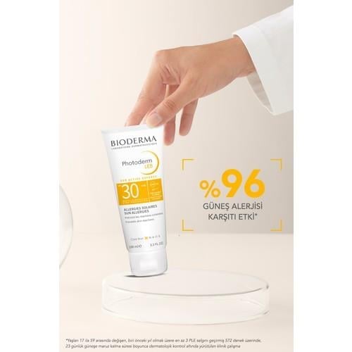 Bioderma Sensibio DS+ Hassas Ciltler Yağlı Arındırıcı Temizleme Jeli B6 Vitamini 200 ml