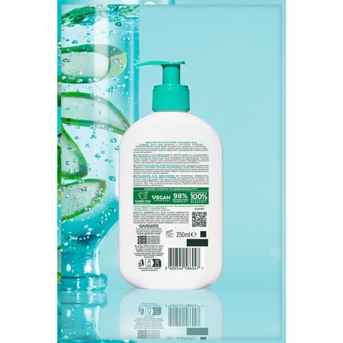 Garnier Hyaluronik Asit ve Aloe Vera İçeren Nemlendirici Yüz Temizleyici 250 ml – Normal ve Kuru Ciltler için Sülfatsız Vegan Formül