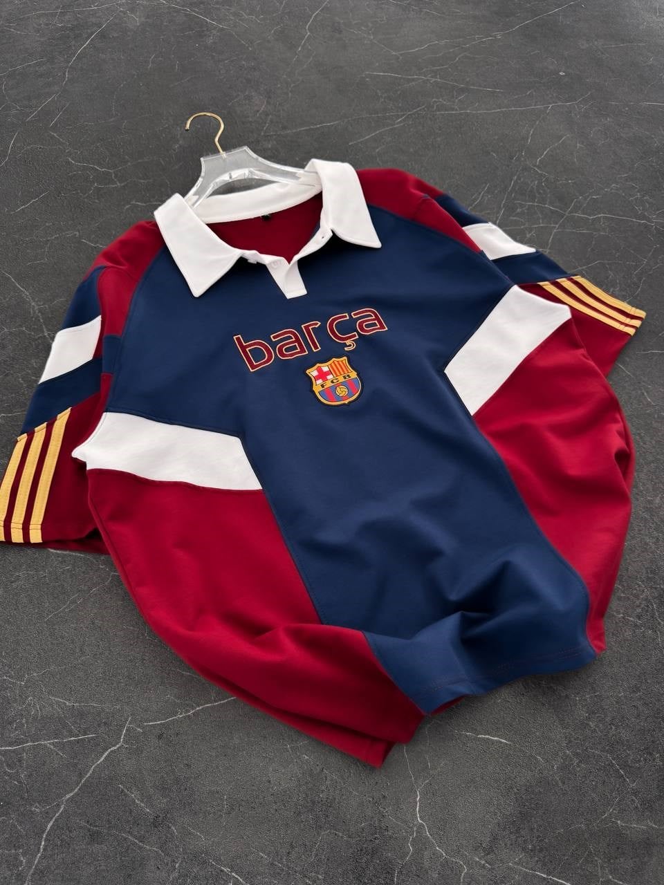 BARÇA POLO YAKA NAKIŞLI OVERSİZE TSHİRT