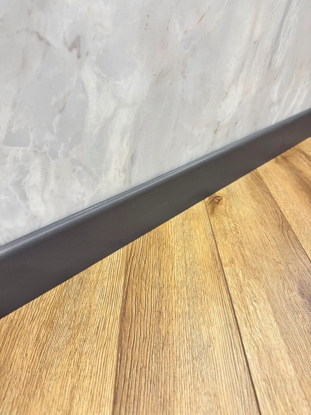 SÜPÜRGELİK D80 08 CM ANTRASİT KAĞIT (2,44 METRE)