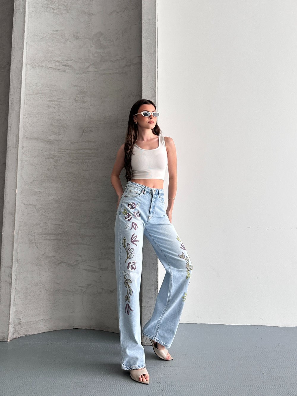 Nakış Detaylı Premium Jean