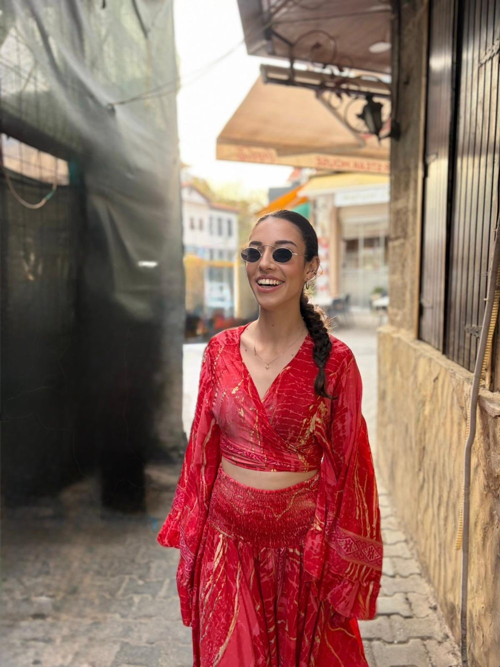 kadın ithal ipek takım(üst kelebek kol)alt(pantolon etek)kırmızı