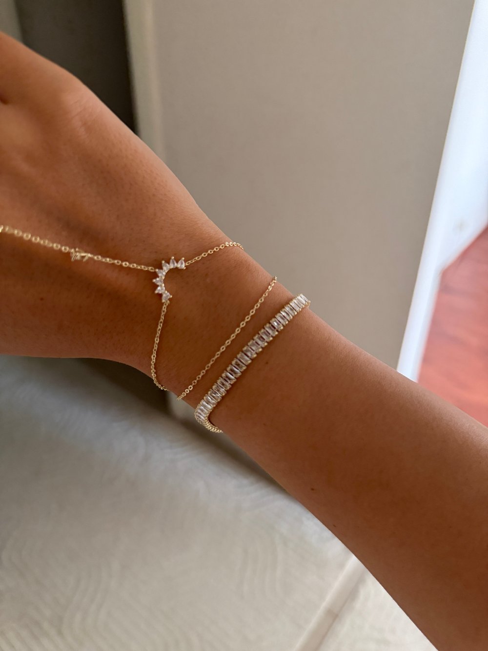 14K gold renk altın kaplama geniş su yolu bileklik