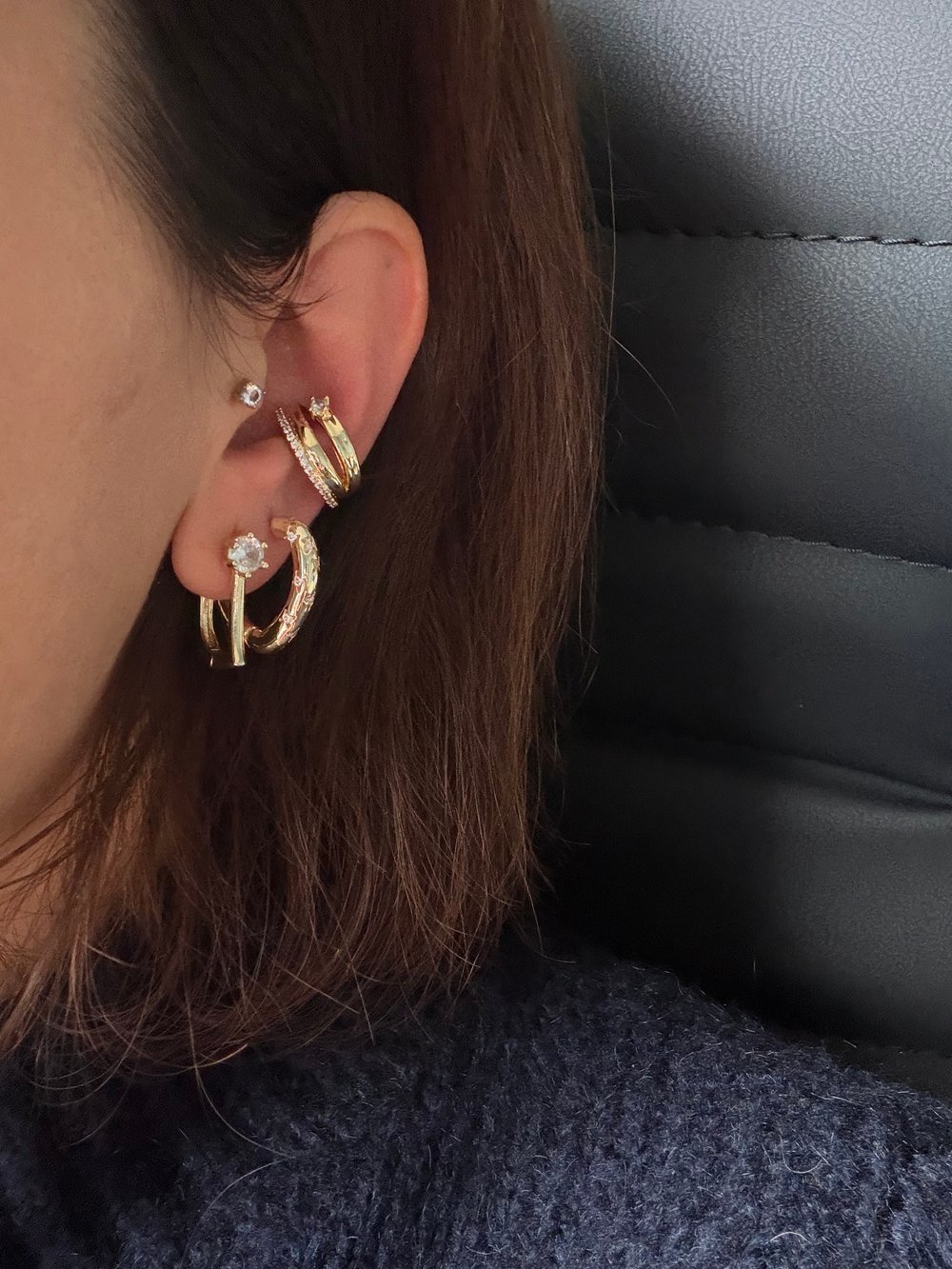 14K gold renk,altın kaplama,tek taş detaylı tasarım earcuff