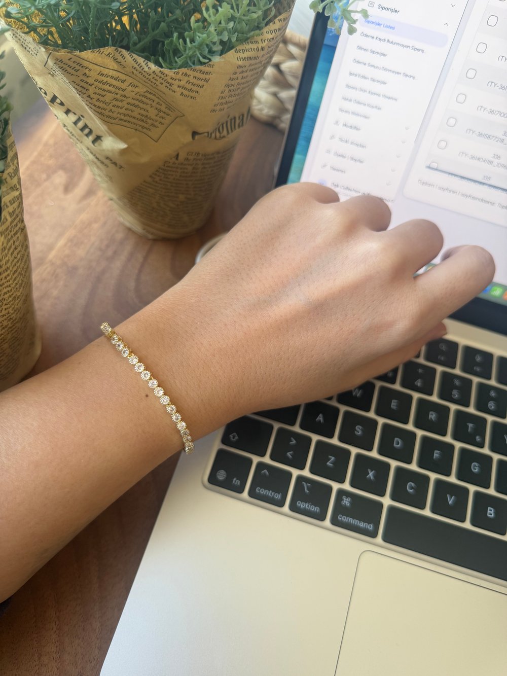 14K gold renk,mükemmel işçilik zarif ve şık tasarım bileklik 🌼