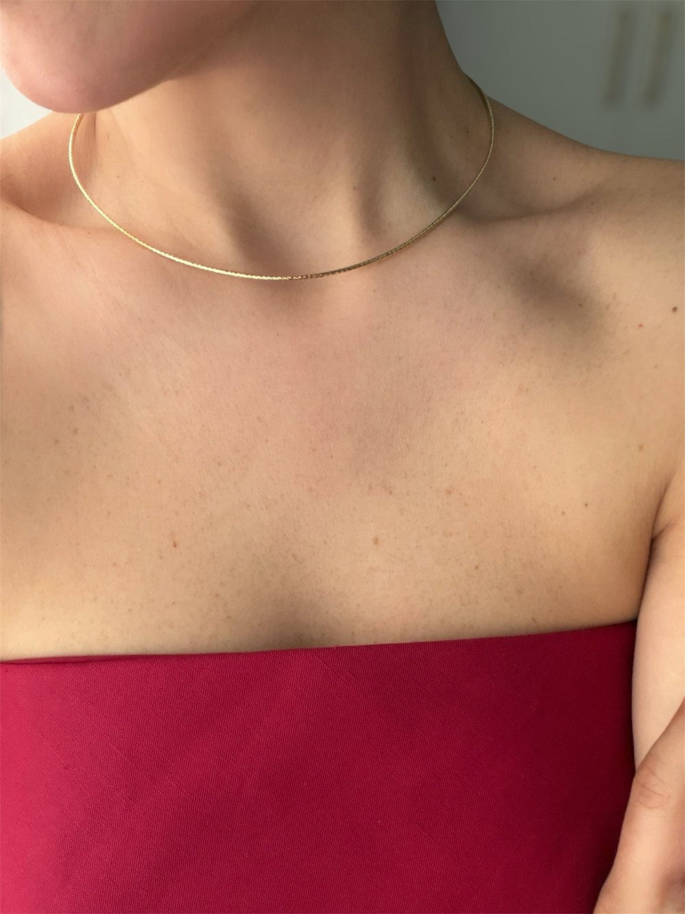 14K gold renk,tam bir kombin kolyesi. Xpng çelik parıltılı choker kolye