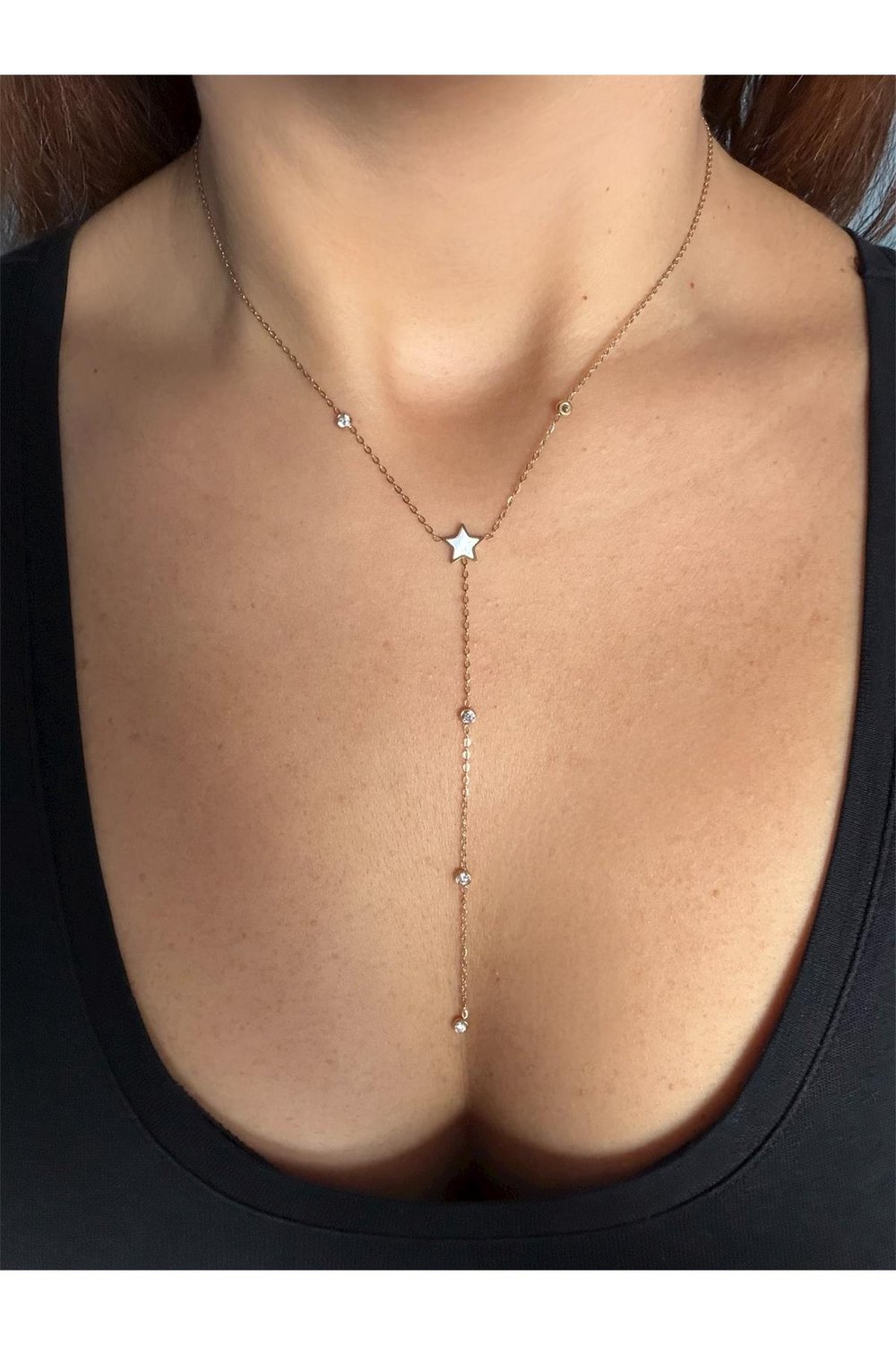 18K gold renk yıldız detaylı,mineli Y form dekolte kolye 🤩