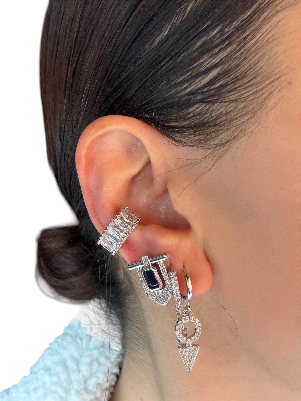 Gümüş renk,full taşlı hipoalerjenik tasarım earcuff