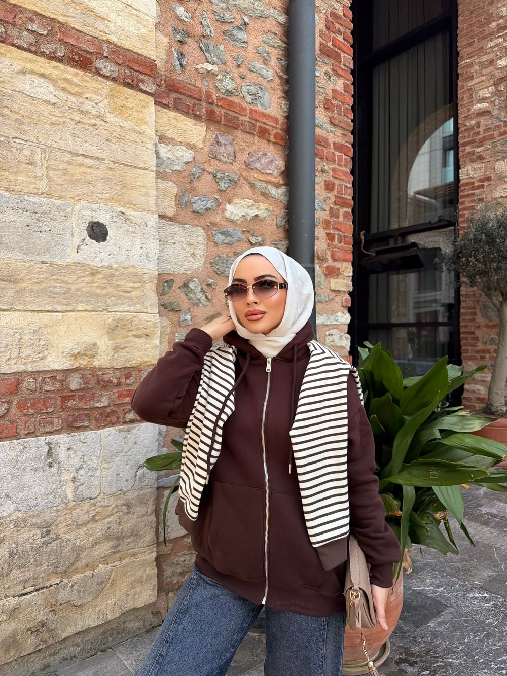  Kesna Fermuarlı Kapşonlu Sweat - Kahve