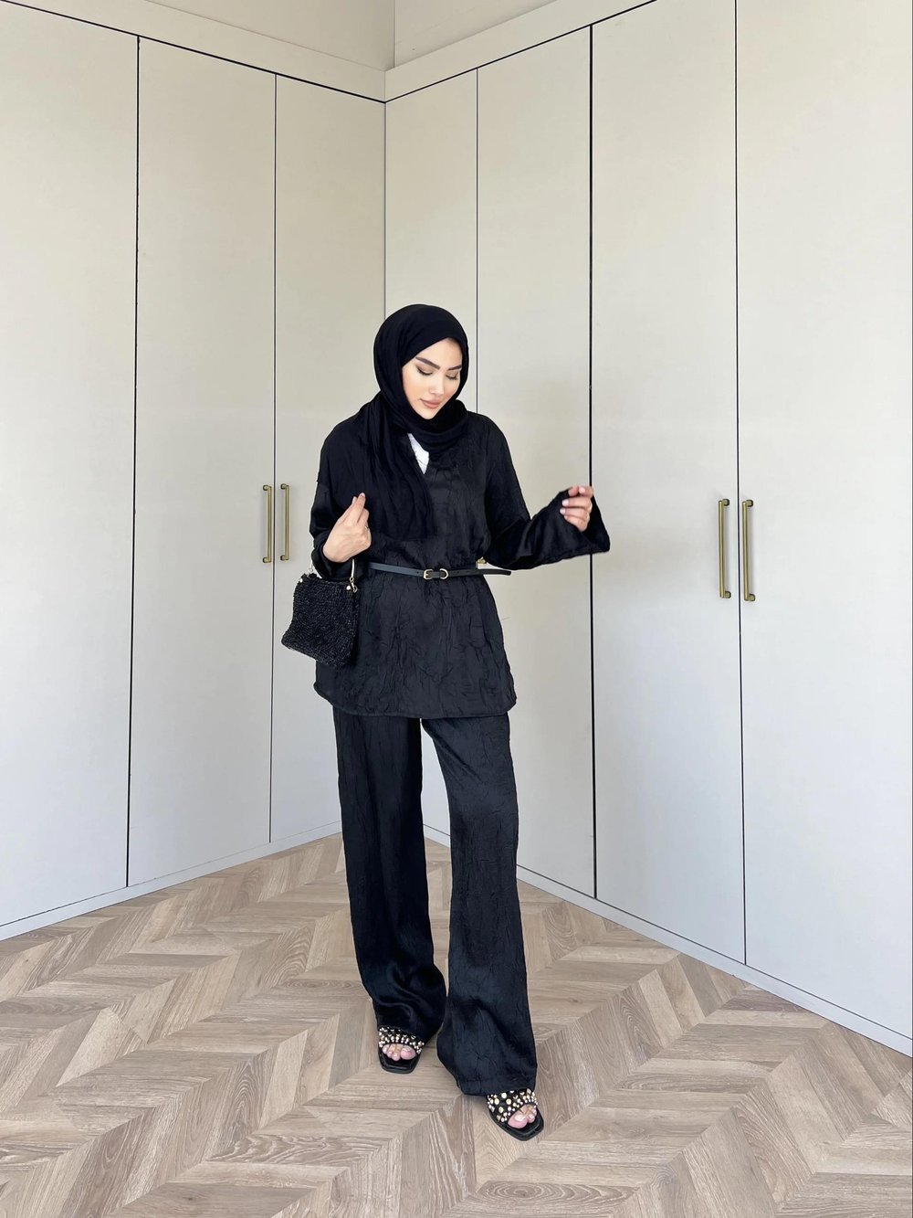 Azra Kırışık Takım -Siyah