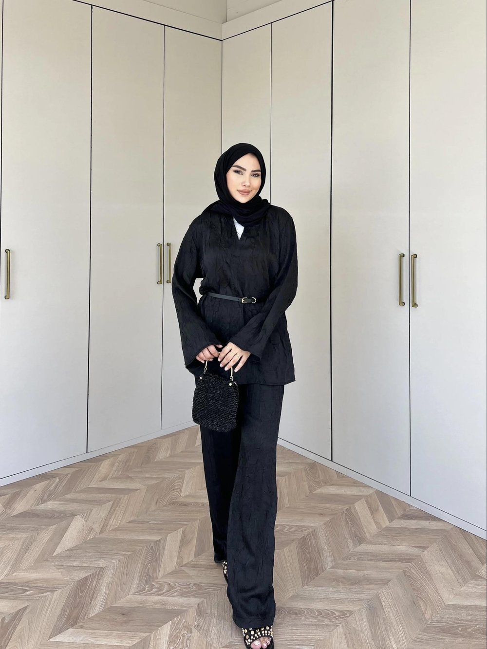 Azra Kırışık Takım -Siyah