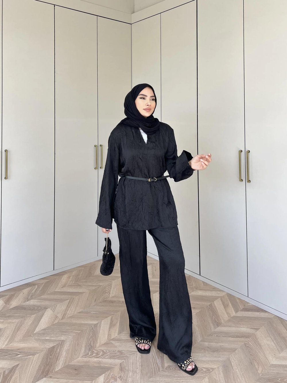 Azra Kırışık Takım -Siyah