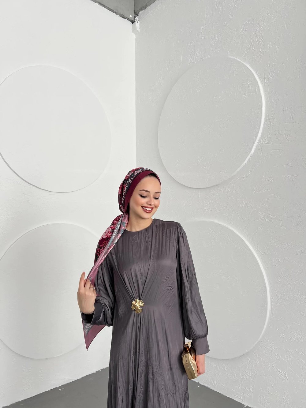 Broşlu Aden Elbise - Antrasit