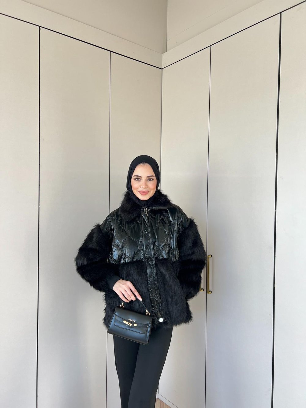 Dina Kürk Detaylı Mont Siyah