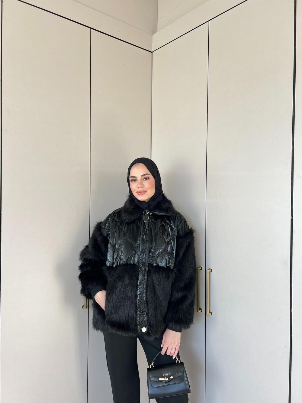 Dina Kürk Detaylı Mont Siyah