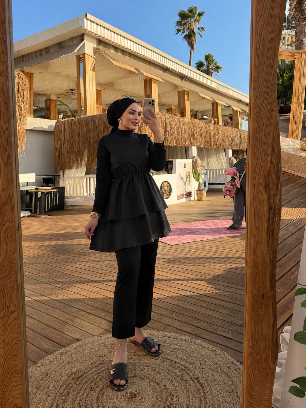 Elif Haşema-Siyah