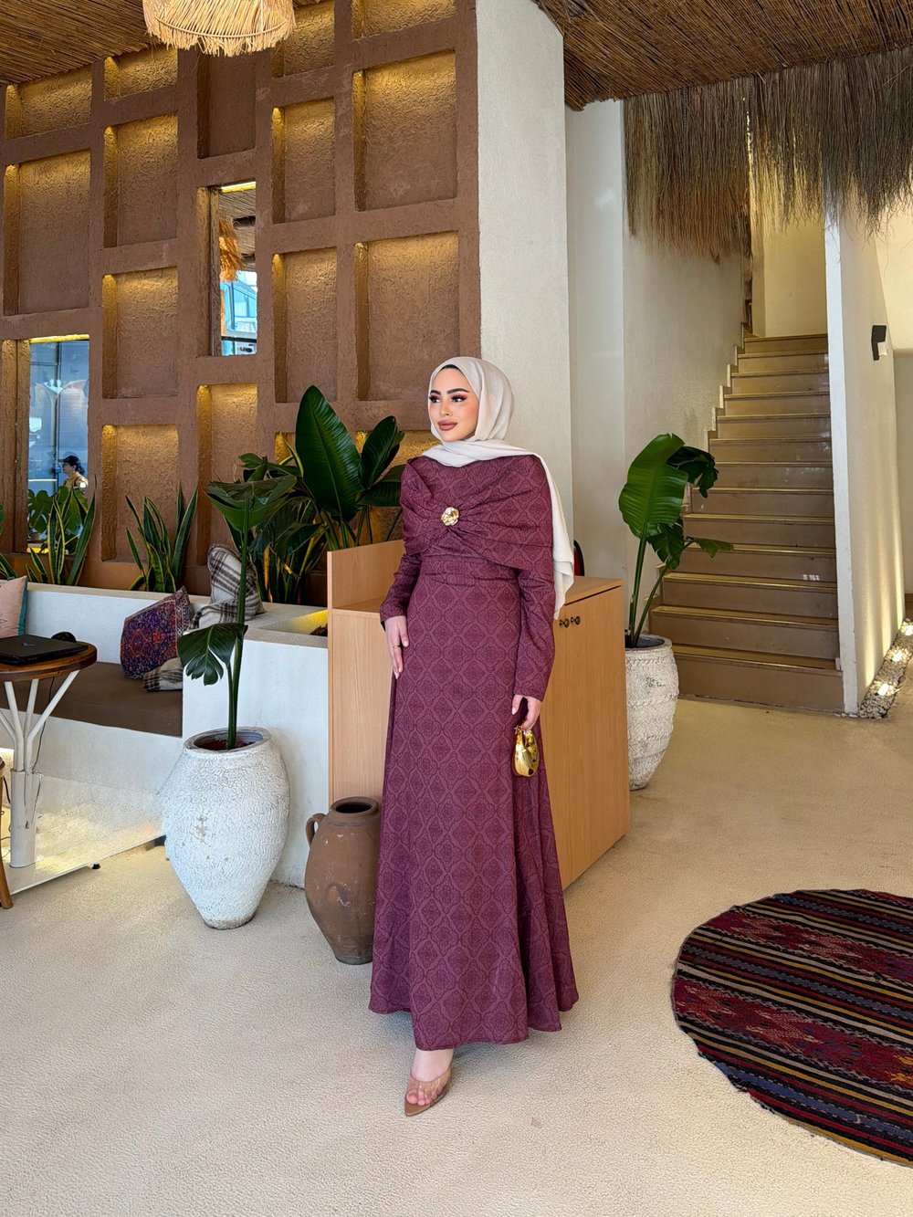 Fuş - Orchid Şal Detaylı Broşlu Elbise - Mürdüm