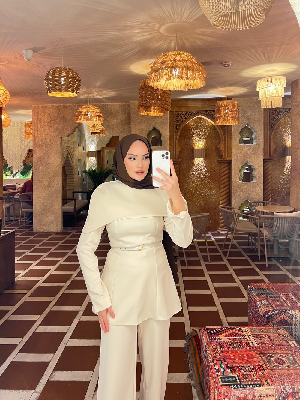 Hande Kemerli Takım - Ekru
