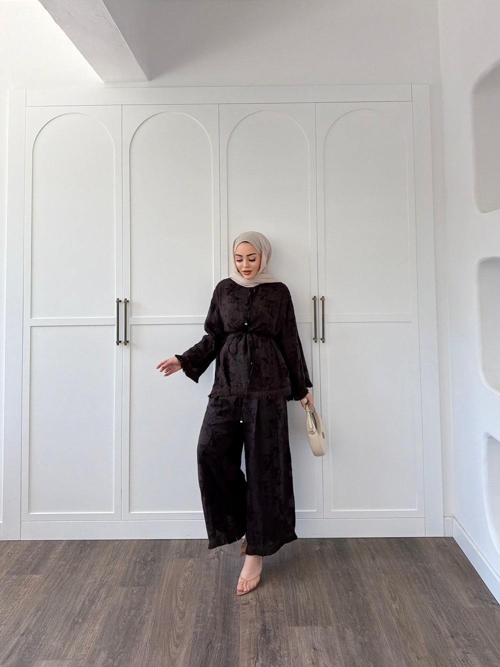 İzabel Takım - Kahve