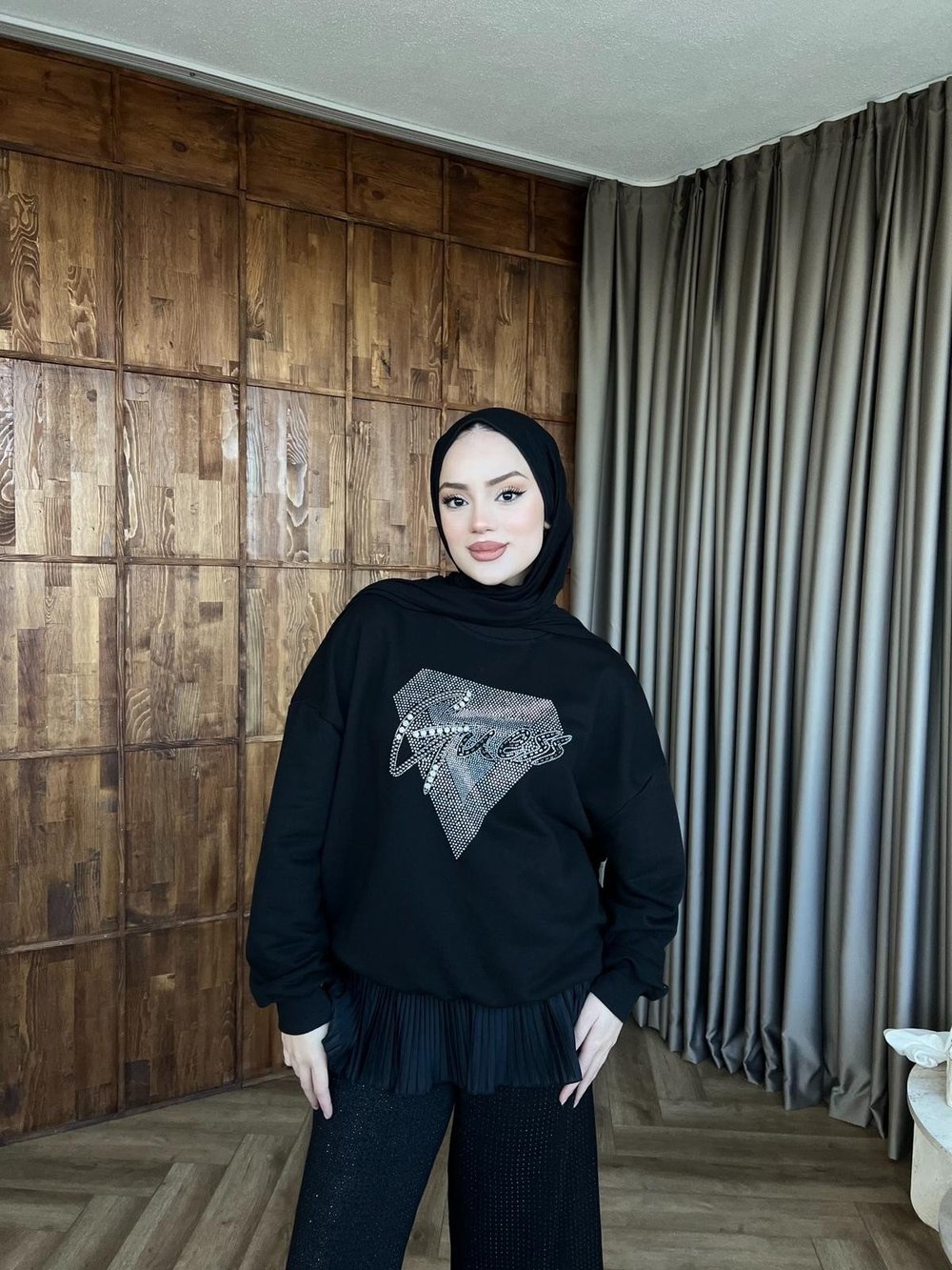 Muadil Taşlı Sweat - Siyah