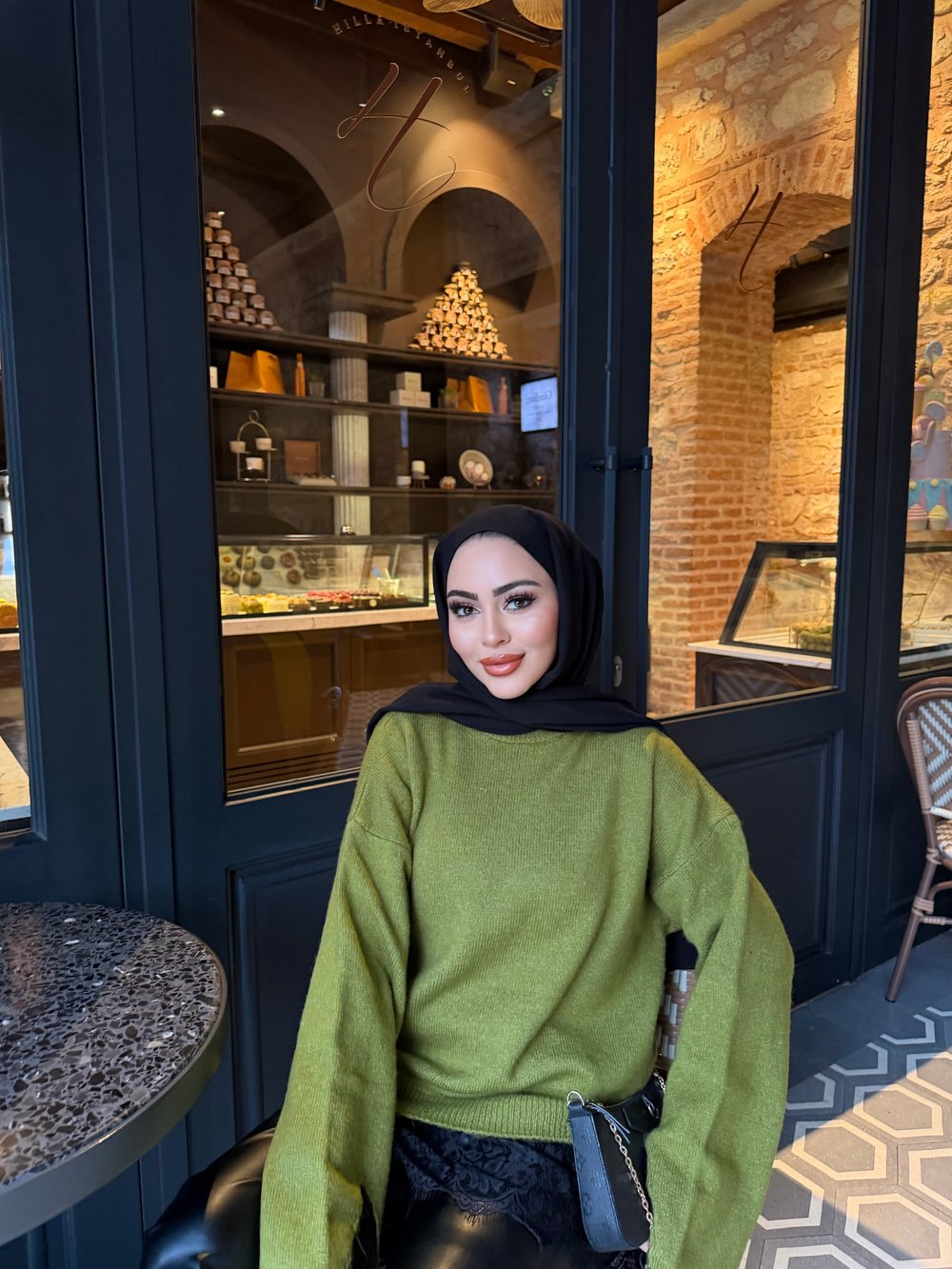 Neva Dantel Detaylı Kazak - Yeşil