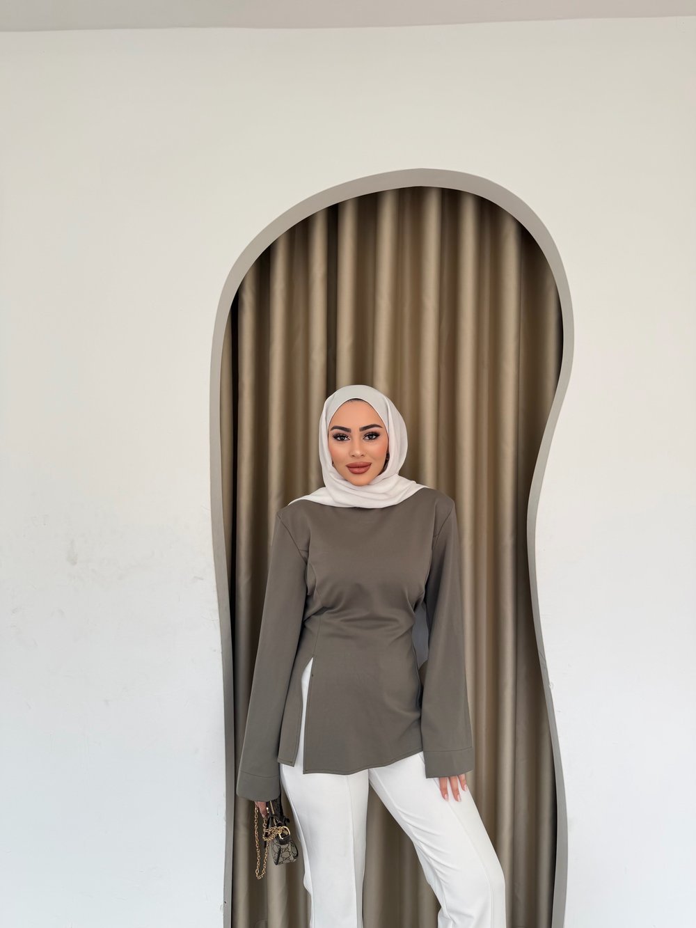 Sena Belden Oturtmalı Bluz - Haki