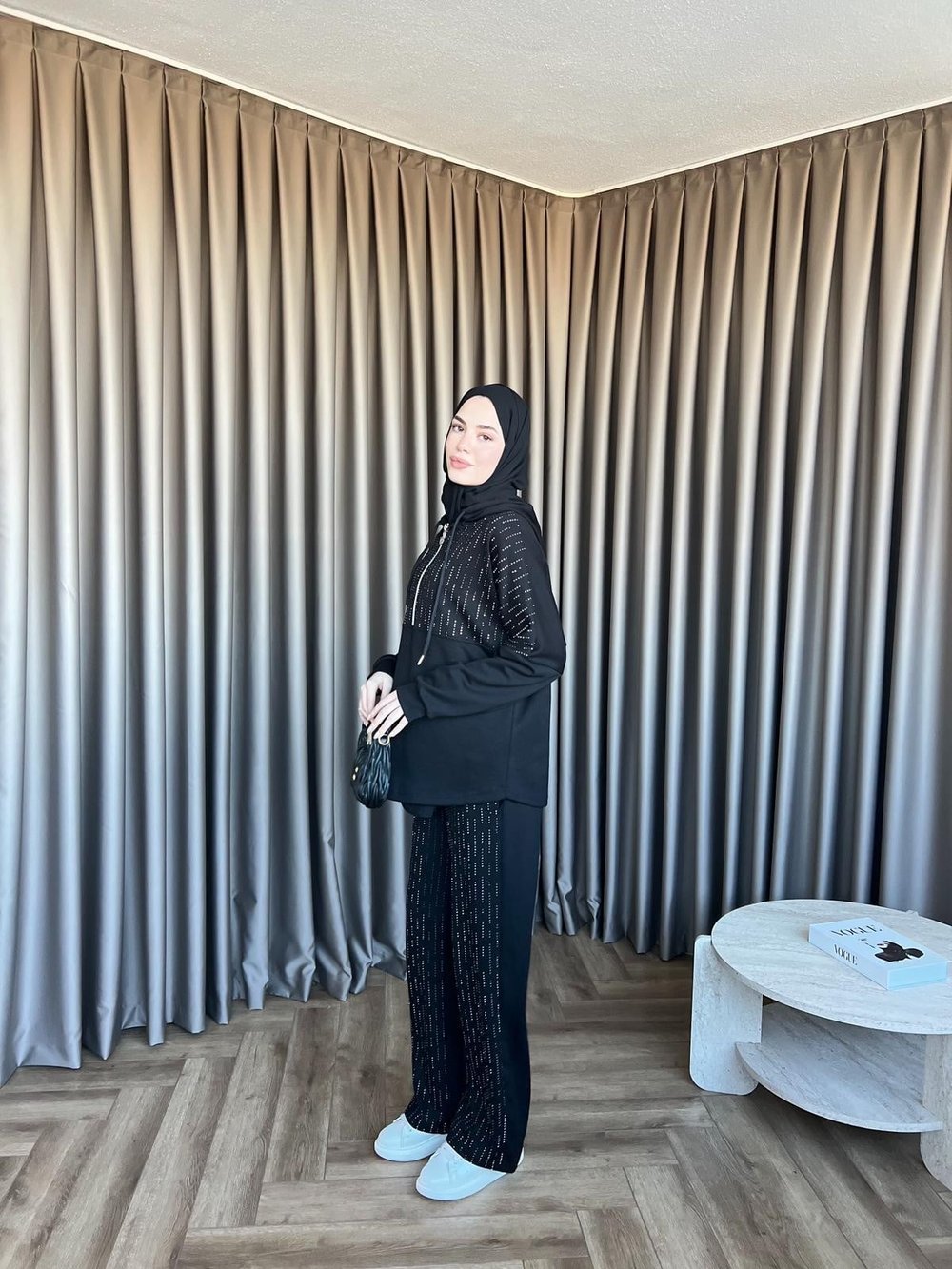 Taşlı Oysh Takım - Siyah