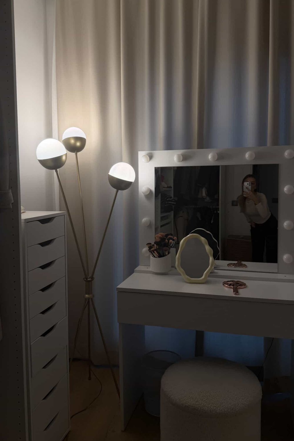 Pin 3lü Eskitme Boyalı Glop Cam Lambader