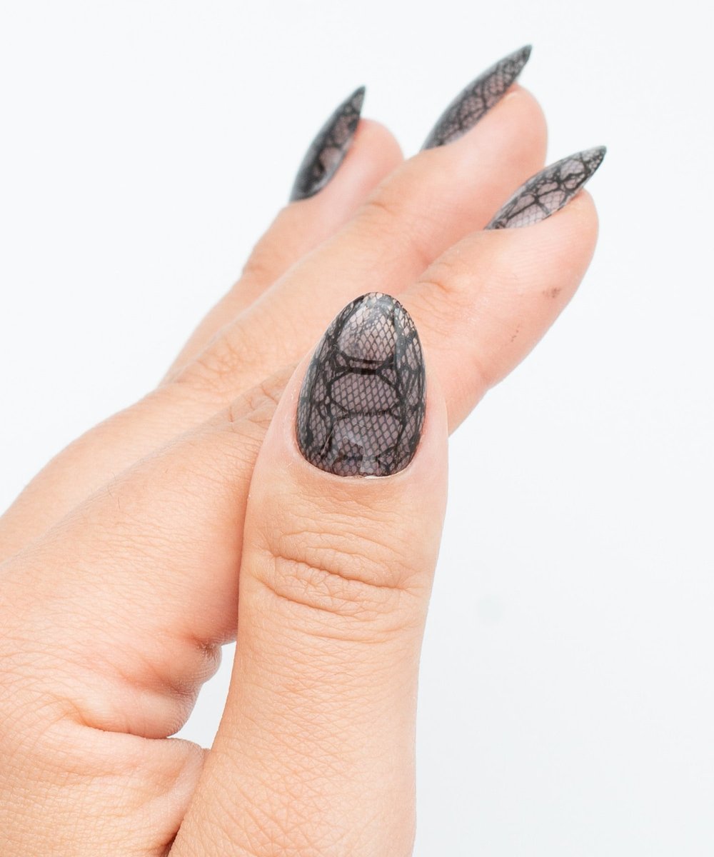 Dark Lace Protez Jel Takma Tırnak - El Yapımı Kalıcı Oje Nail Art - NC230