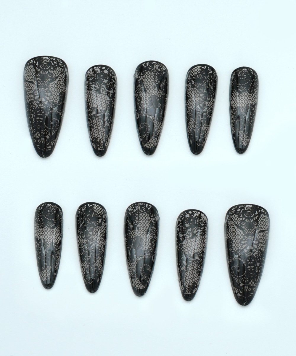 Night Velvet Protez Jel Takma Tırnak - El Yapımı Kalıcı Oje Nail Art - NC249