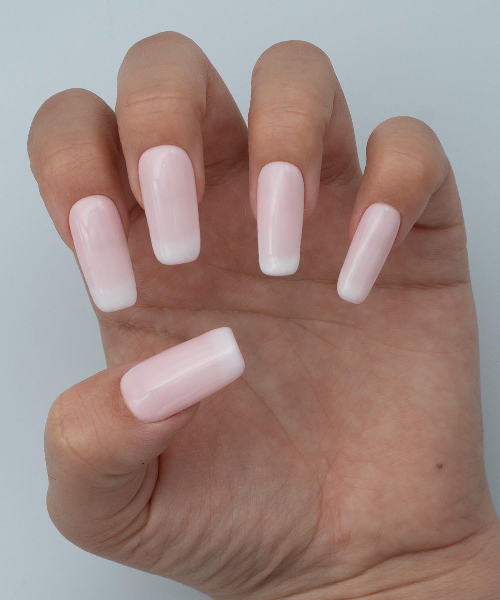 Soft Dreams Protez Jel Takma Tırnak - El Yapımı Kalıcı Oje Nail Art French Ombre - NC135