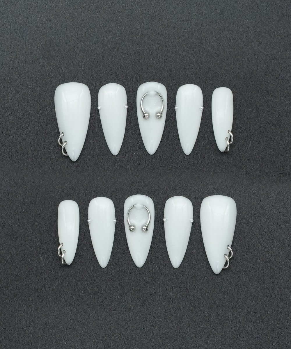 White Pierce - El Yapımı Tekrar Kullanılabilir Protez Takma Tırnak - NC272