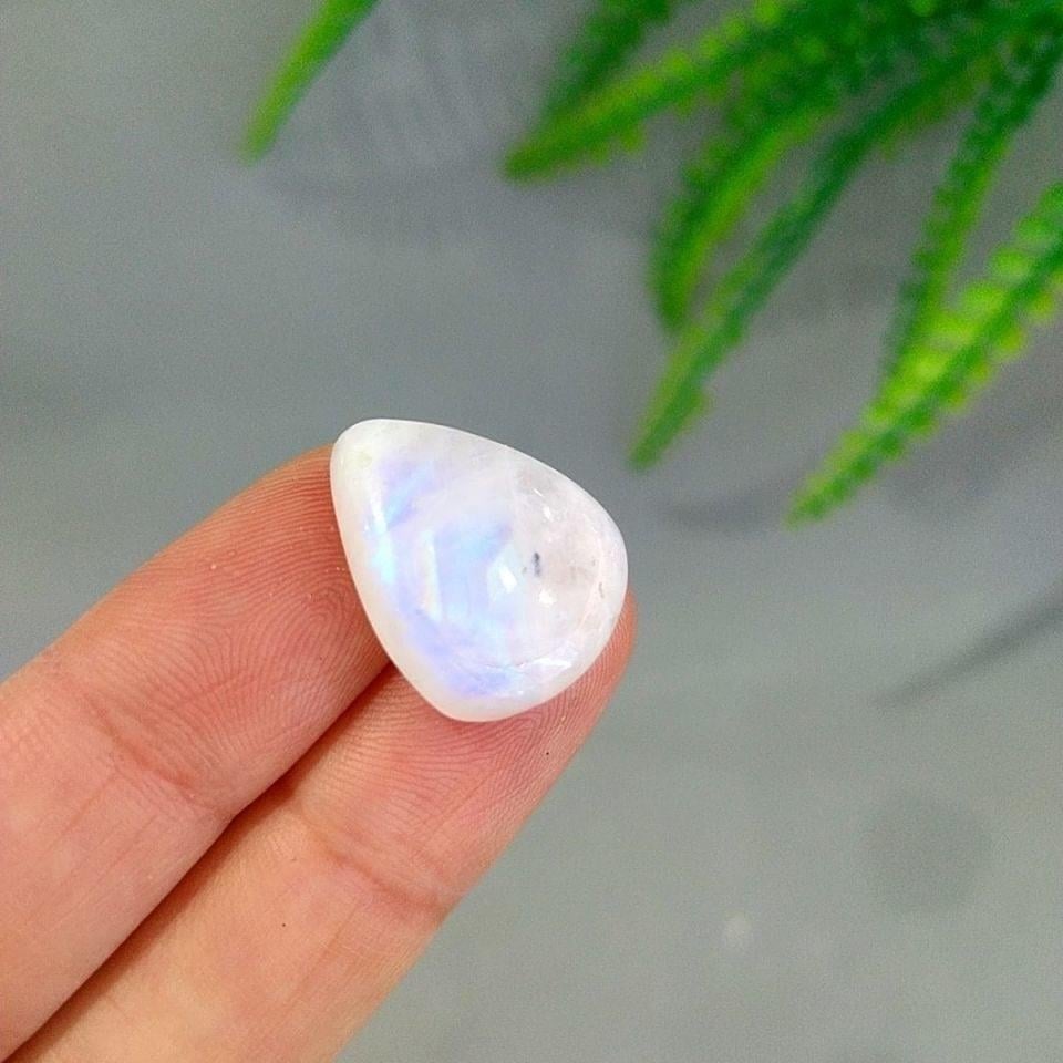 Mondstein Cabochon A135 – KAB135