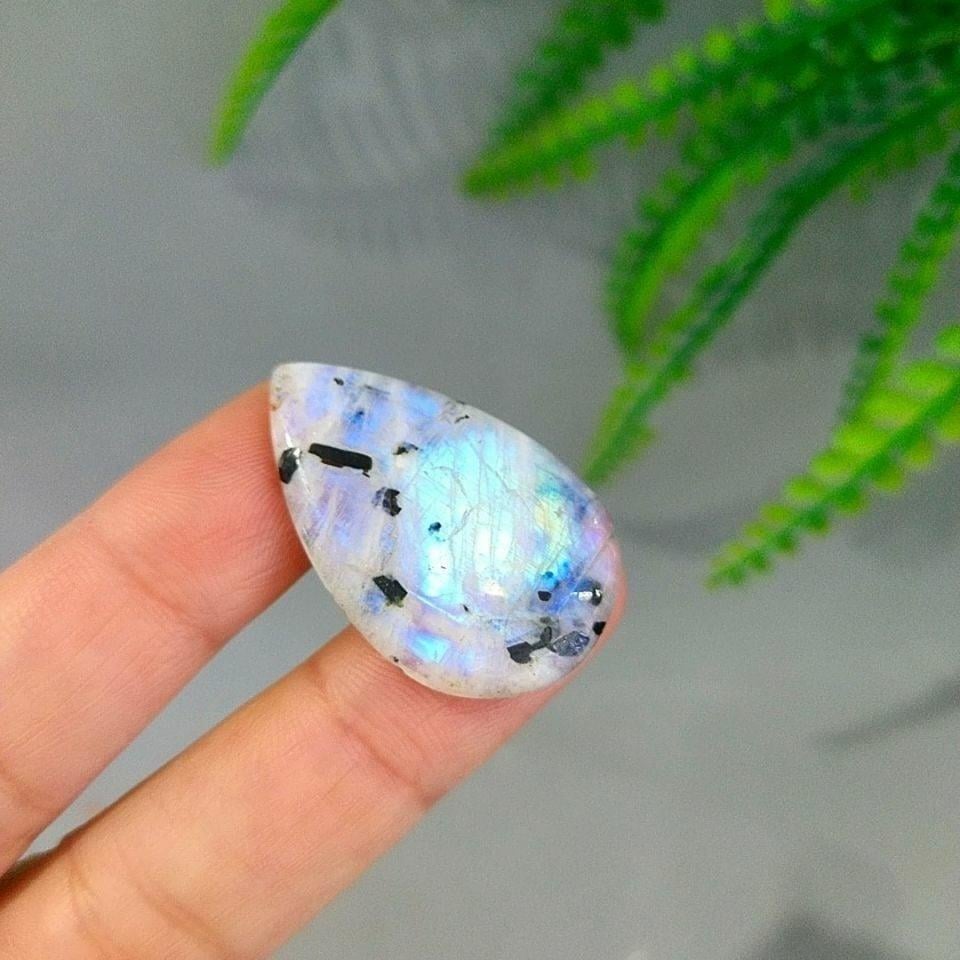 Mondstein Cabochon A136 – KAB136