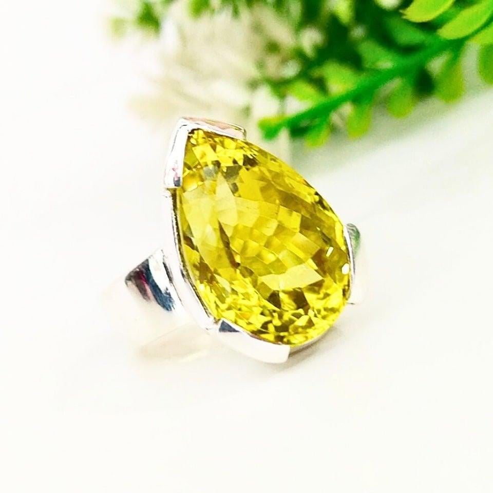 Limon Designring mit Topas – OTS1061