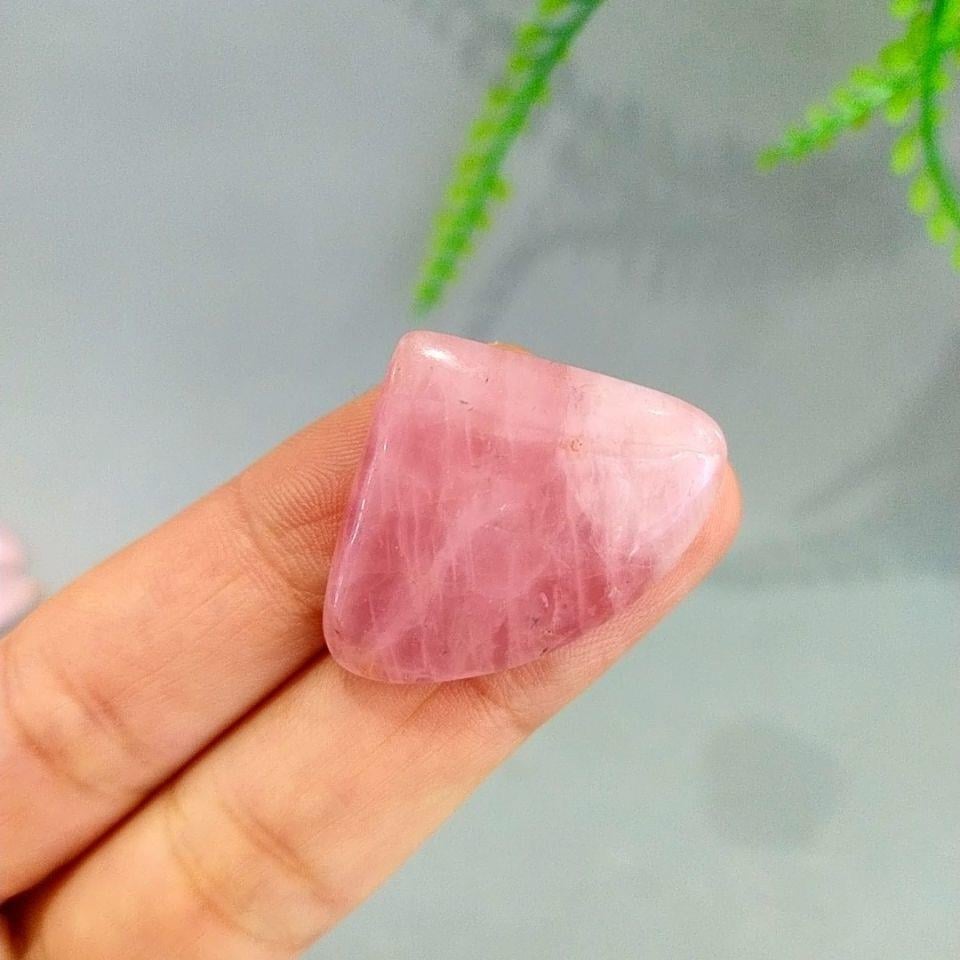 Pembe Kuvars Doğal Taş Kabaşon P83