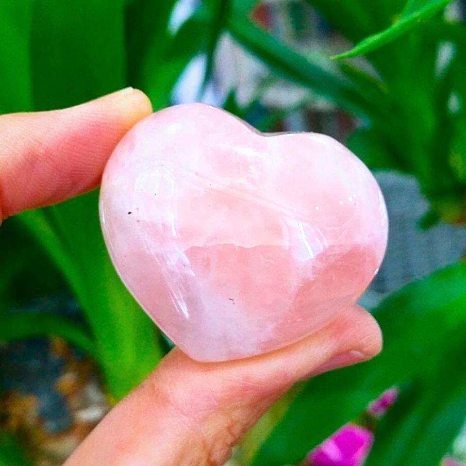 Pembe Kuvars Taşı Kalp Obje