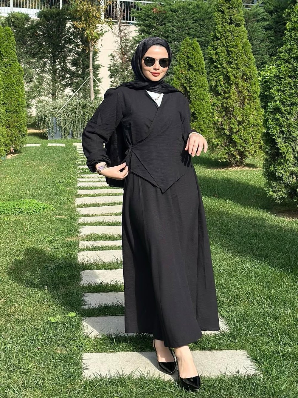 Siyah Çarpraz Bağlamalı Etekli Takım