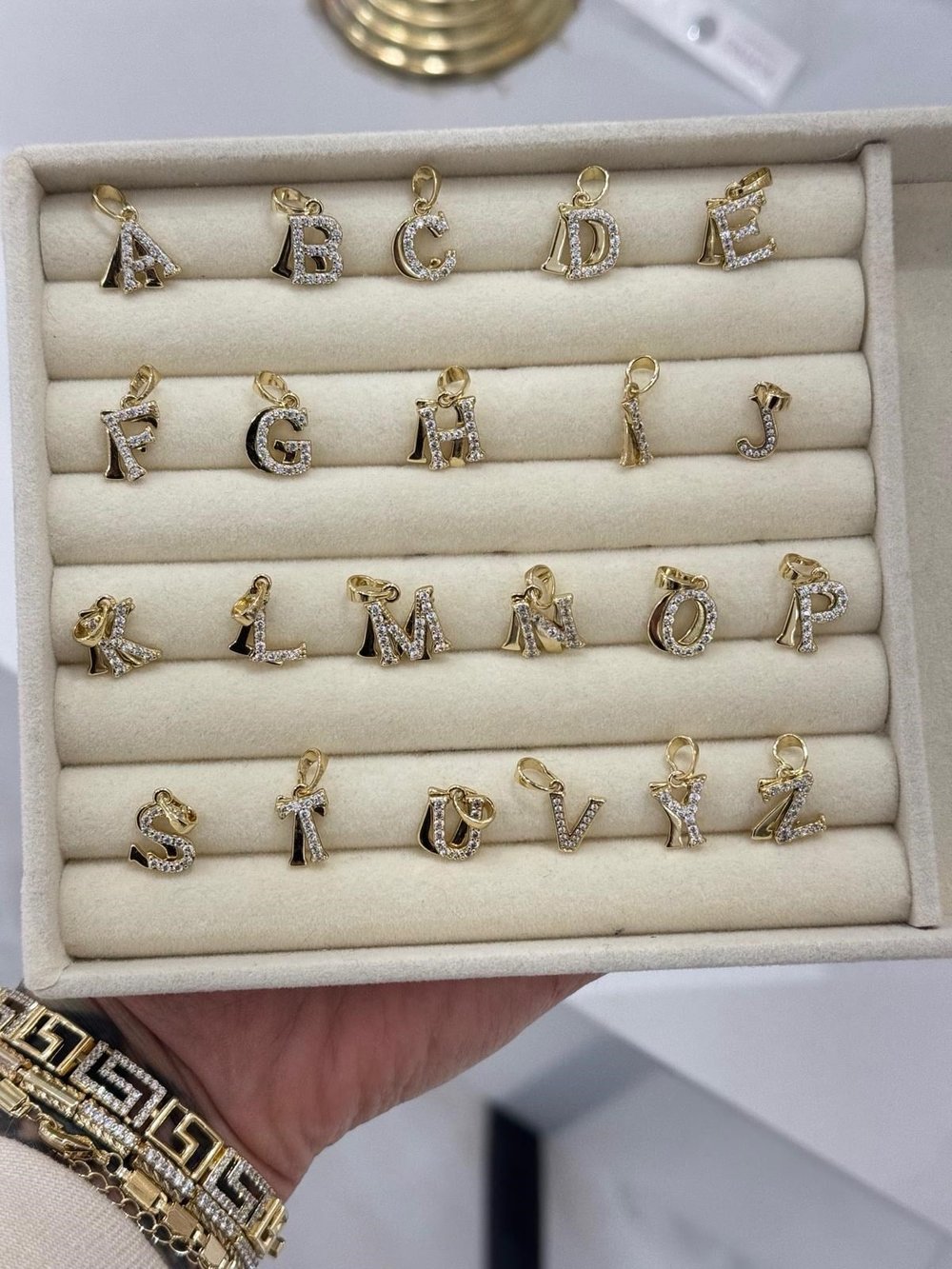 Küçük xuping harf kolye ucu